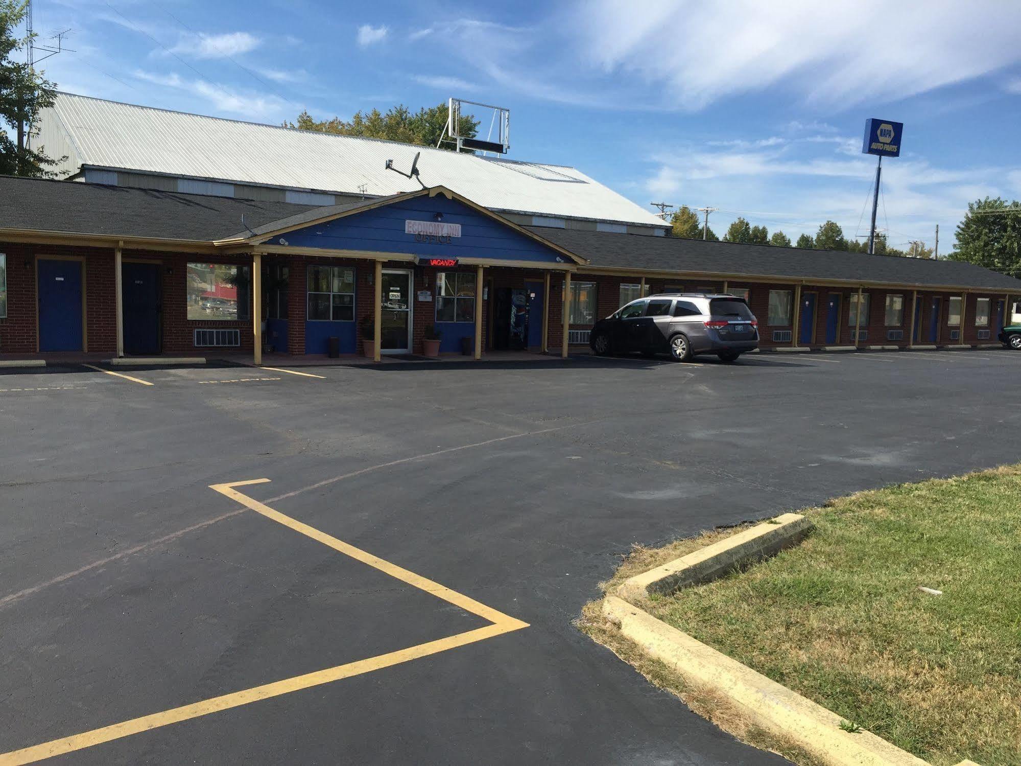 Economy Inn St. James Екстериор снимка